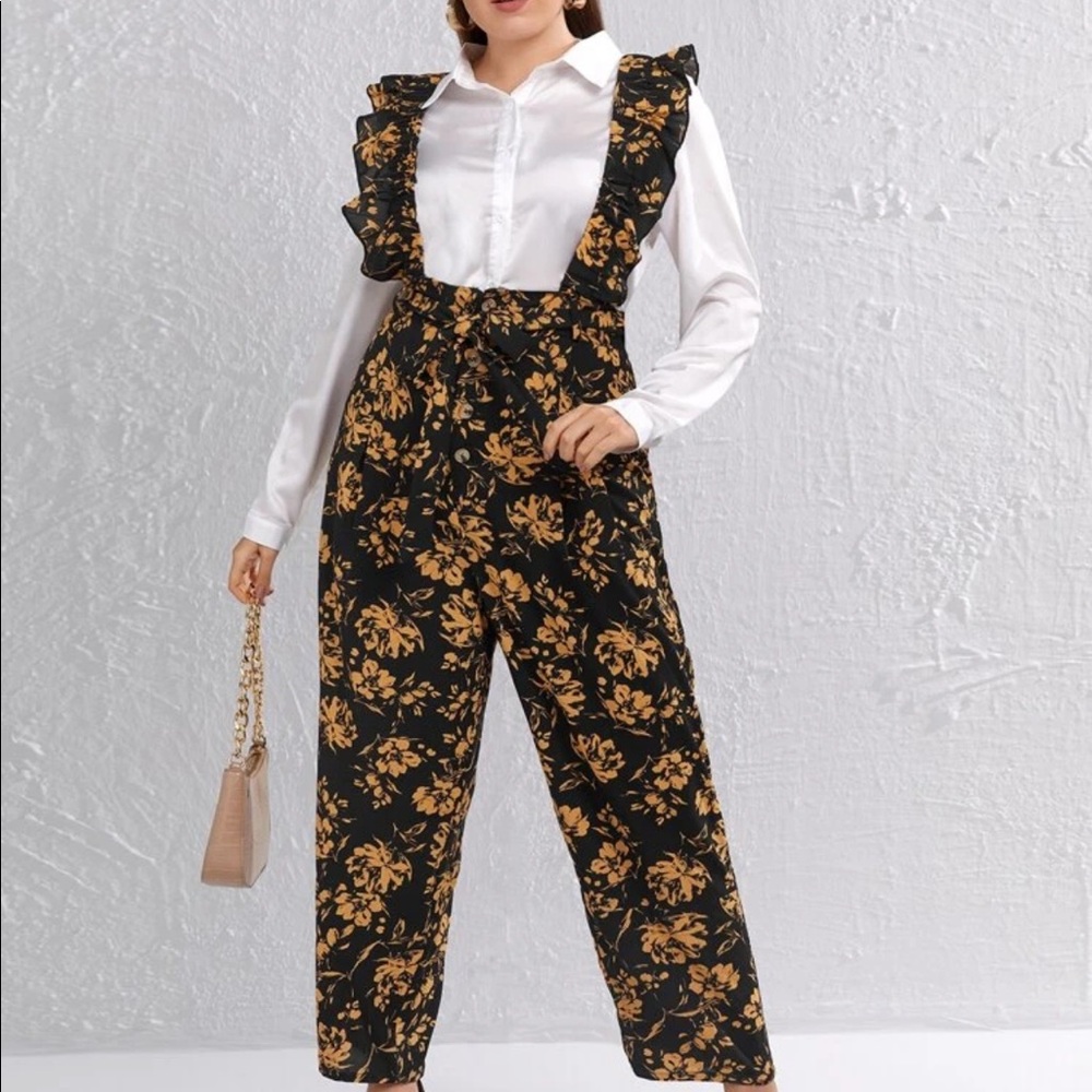 Jumpsuit - Picture 6 of 7